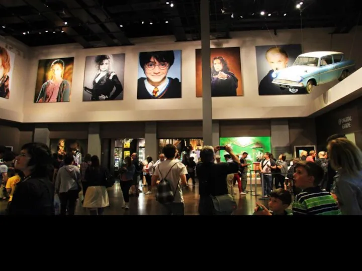 Museum Warner Bros. Studio Tour London: The Making of Harry Potter offers