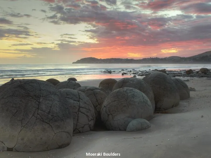 Moeraki Boulders