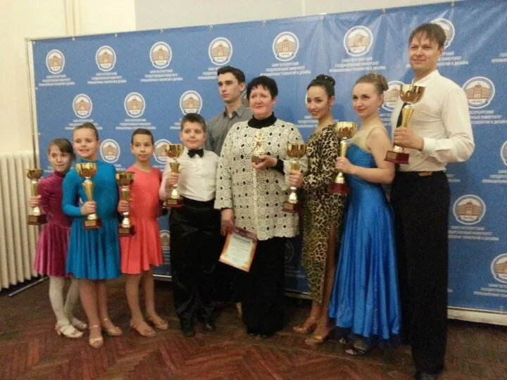 Номинация 2015г «Восходящие звезды -2015» Чаклярова Надежда – 2 место Рунёва Анжелина