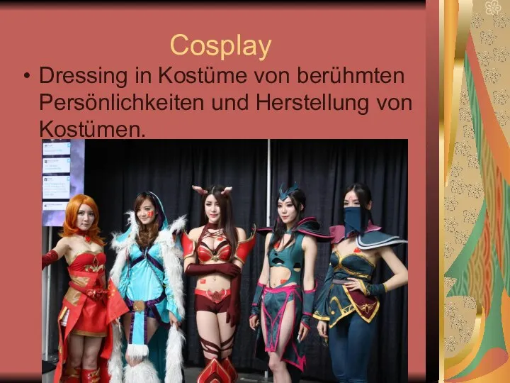 Cosplay Dressing in Kostüme von berühmten Persönlichkeiten und Herstellung von Kostümen.