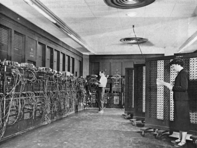 Компьютер - истинное чудо техники Февраль 1946 года, США, первый электронный компьютер