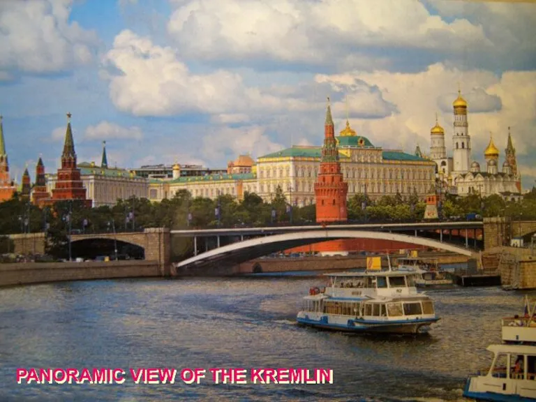 PANORAMIC VIEW OF THE KREMLIN