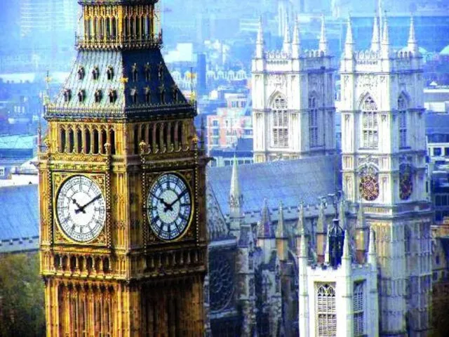 BIG BEN Big Ben is the name of the huge clock in