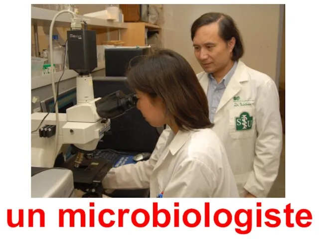 un microbiologiste