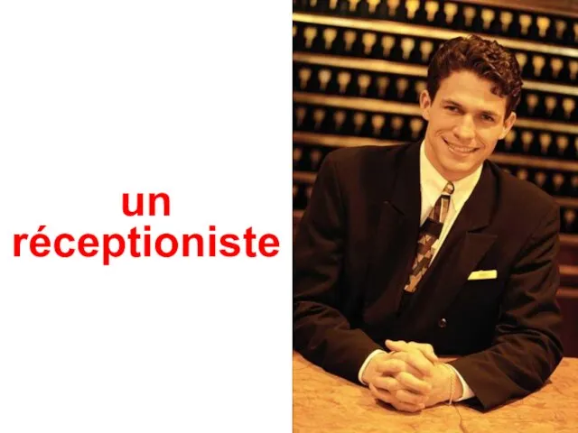 un réceptioniste