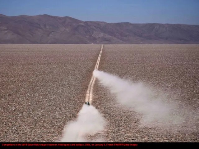 Competitors in the 2015 Dakar Rally stage 6 between Antofogasta and Iquique,