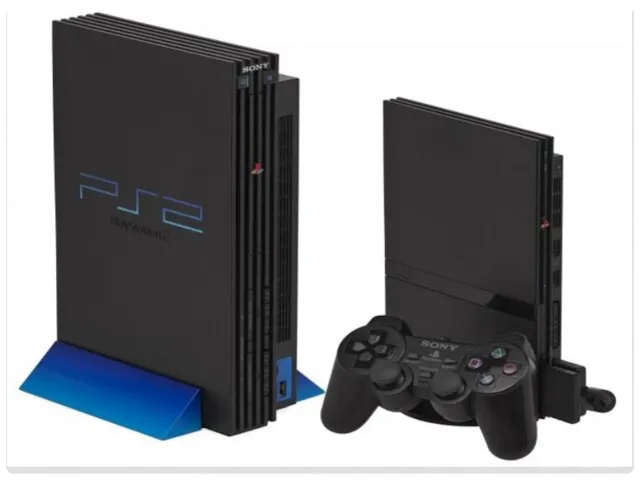 SONY PLAYSTATION 2 (2000)