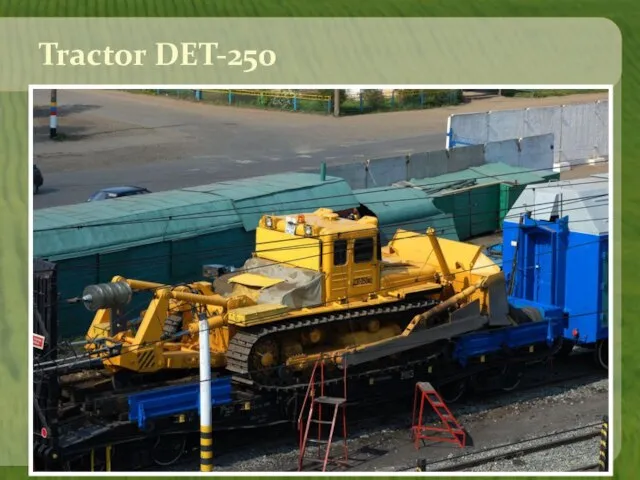 Tractor DET-250