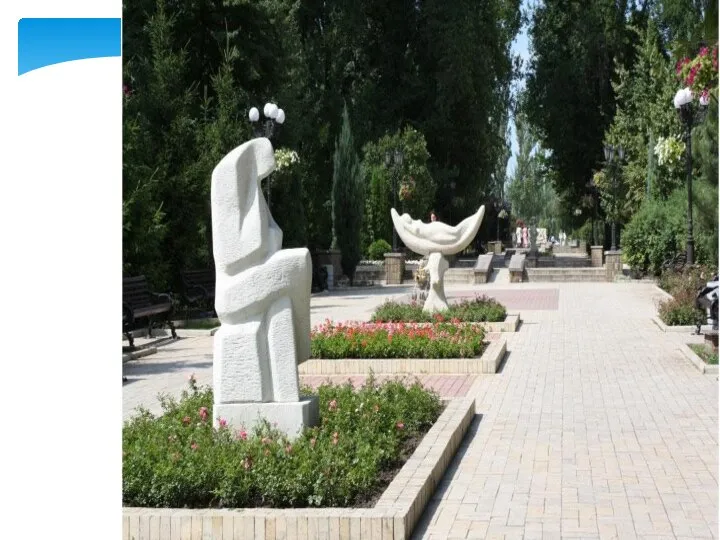 - скульптуры «Украинская степь»; скульптуры «Украинская степь»; скульптуры «Украинская степь»; - скульптуры